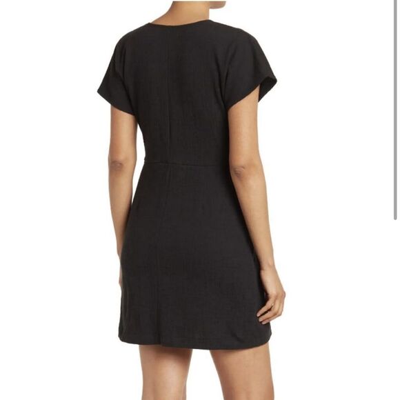 MADEWELL BLACK CROSS-FRONT FLUTTER-SLEEVE FIT & FLARE MINI DRESS - Picture 2 of 7